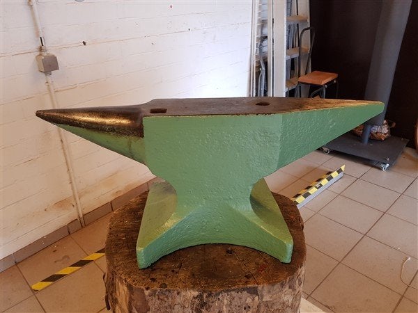 Aambeeld & Smids vuurkorf, Doe-het-zelf en Bouw, Gereedschap | Overige machines, Ophalen, Gebruikt