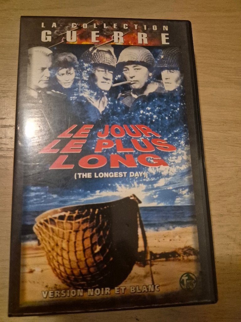 K7 VHS le jour le plus long, Cd's en Dvd's, Overige genres, Ophalen of Verzenden, Zo goed als nieuw, Frans