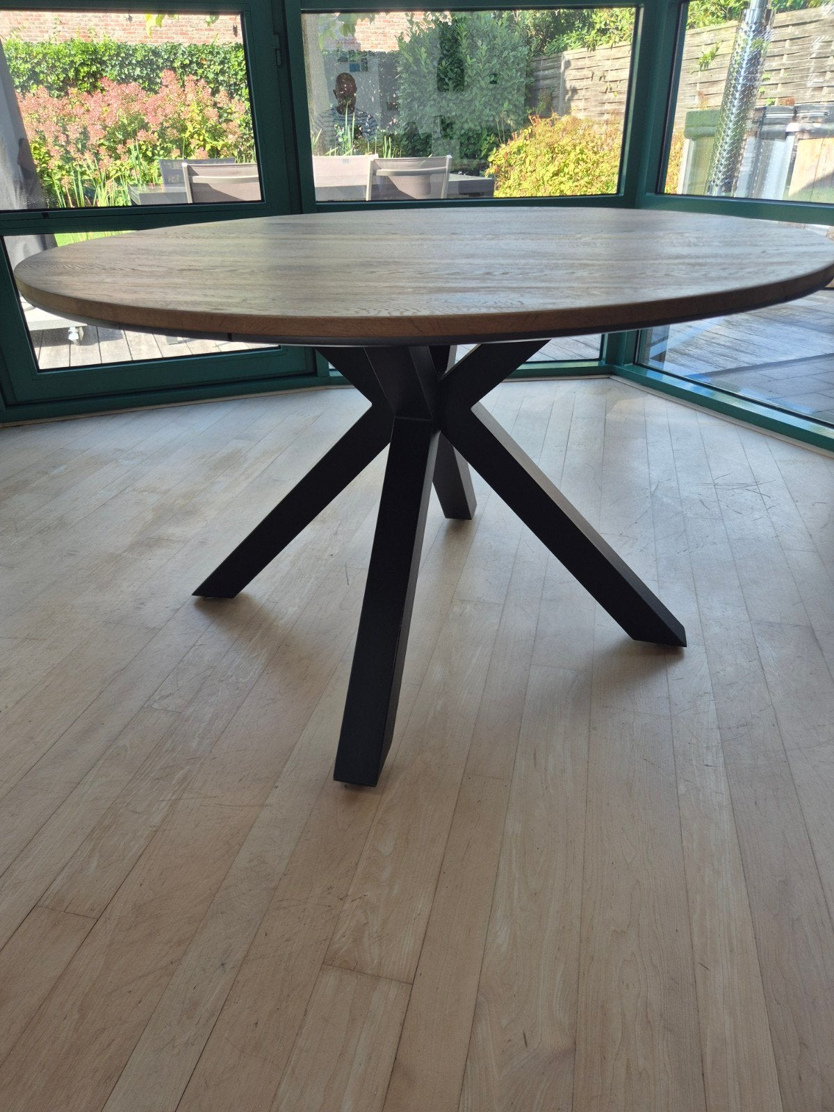 Ronde tafel Xooon Colombo, Ophalen, Zo goed als nieuw, Vijf personen of meer, Modern/landelijk/industrieel