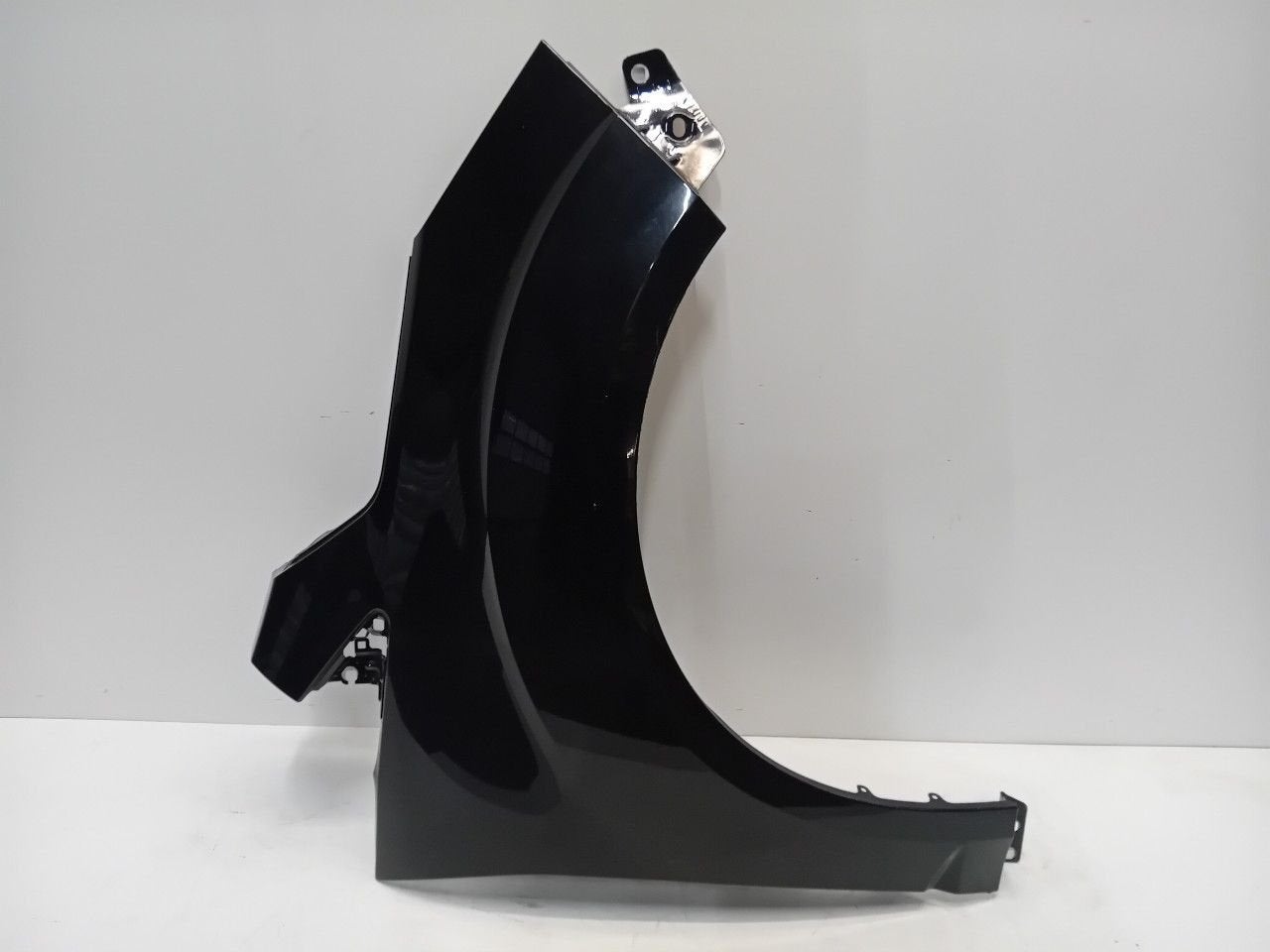 Spatbord rechts voor Ford Grand C-Max, Auto-onderdelen, Onderdelen@venauto.nl, Van der Ven Autorecycling B.V., Gebruikt, Ettenseweg 76, 4706 PB Roosendaal, The Netherlands