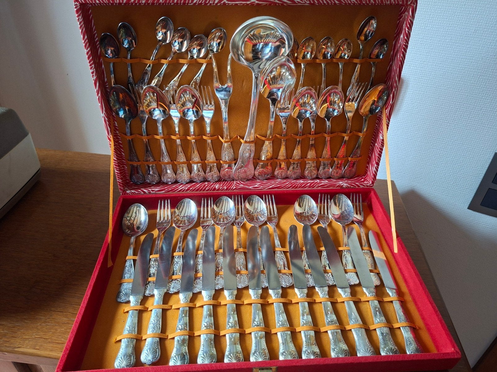12delig zilverwerk, Ophalen