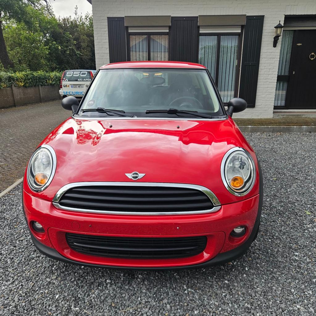 Mini cooper, Rouge, Electronic Stability Program (ESP), Entreprise, Boîte manuelle