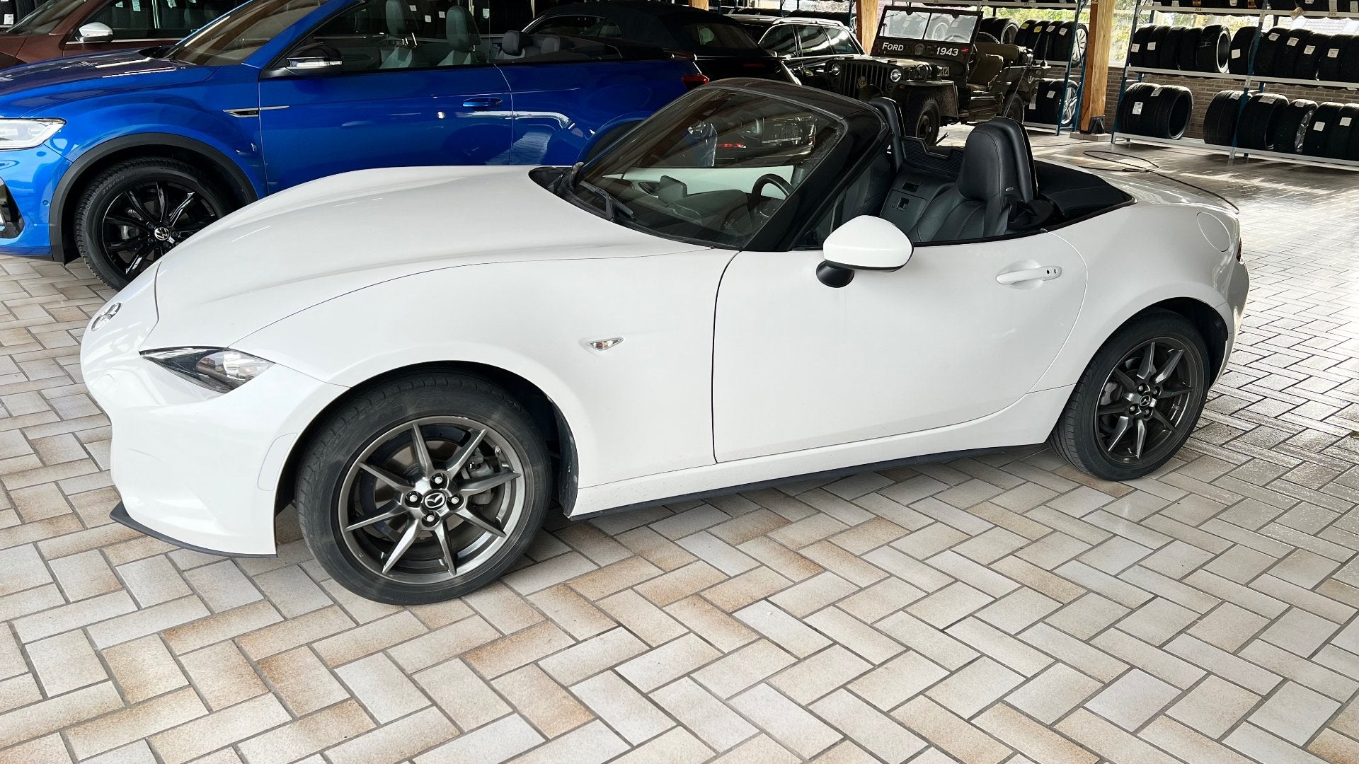 Mazda MX-5 MX-5 RF SKYACTIV CABRIO TOP NW ST Exclusive-Line, Autos, Mazda, Cuir, Achat, Euro 6, Entreprise