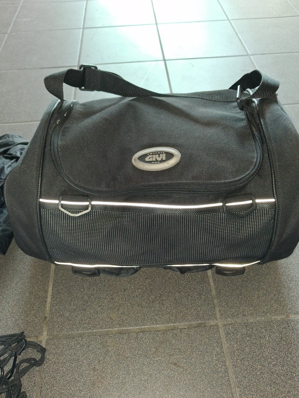 Mototas Givi, Motoren, Ophalen