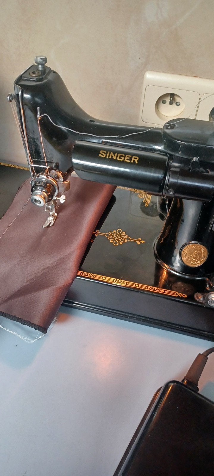 Singer 221k featherweight naaimachine, Hobby en Vrije tijd, Ophalen of Verzenden, Naaimachine, Singer