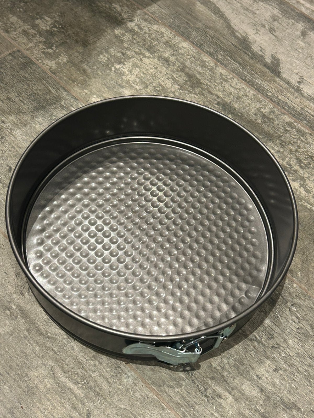 Springvorm : nieuw! 24 cm, Ophalen of Verzenden, Nieuw, Taarten, Bakvorm