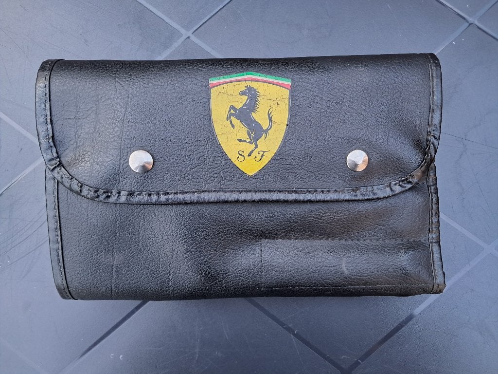 Rouleau à outils Ferrari 328/Testarossa, Enlèvement ou Envoi, Utilisé, Pièces Oldtimer ou Ancêtre