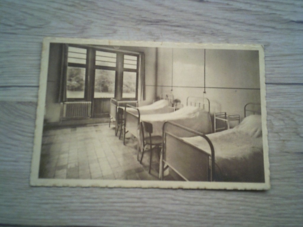 OBOURG: Sanatorium "Edith Cavell" - Dortoir à trois lits, Enlèvement ou Envoi, Avant 1920, Non affranchie, Hainaut