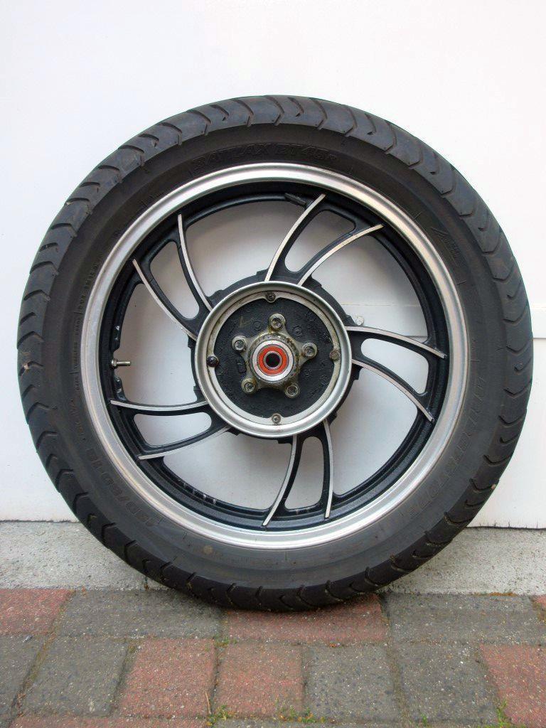 Yamaha XJ750 achterwiel XJ 750 Seca achter wiel achtervelg, Enlèvement ou Envoi, Utilisé