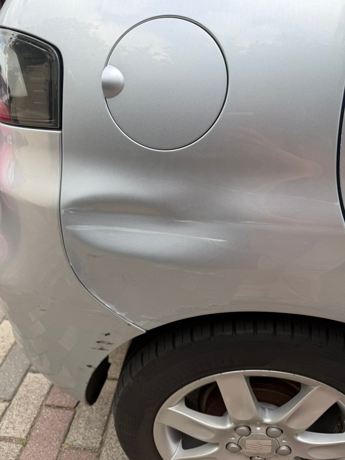 Seat ibiza 6L, Argent ou Gris, Achat, 14 cm³, Boîte manuelle