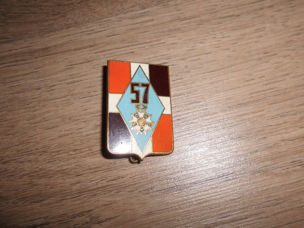 ancien insigne militaire DRAGO 57e regiment d infanterie, Enlèvement ou Envoi
