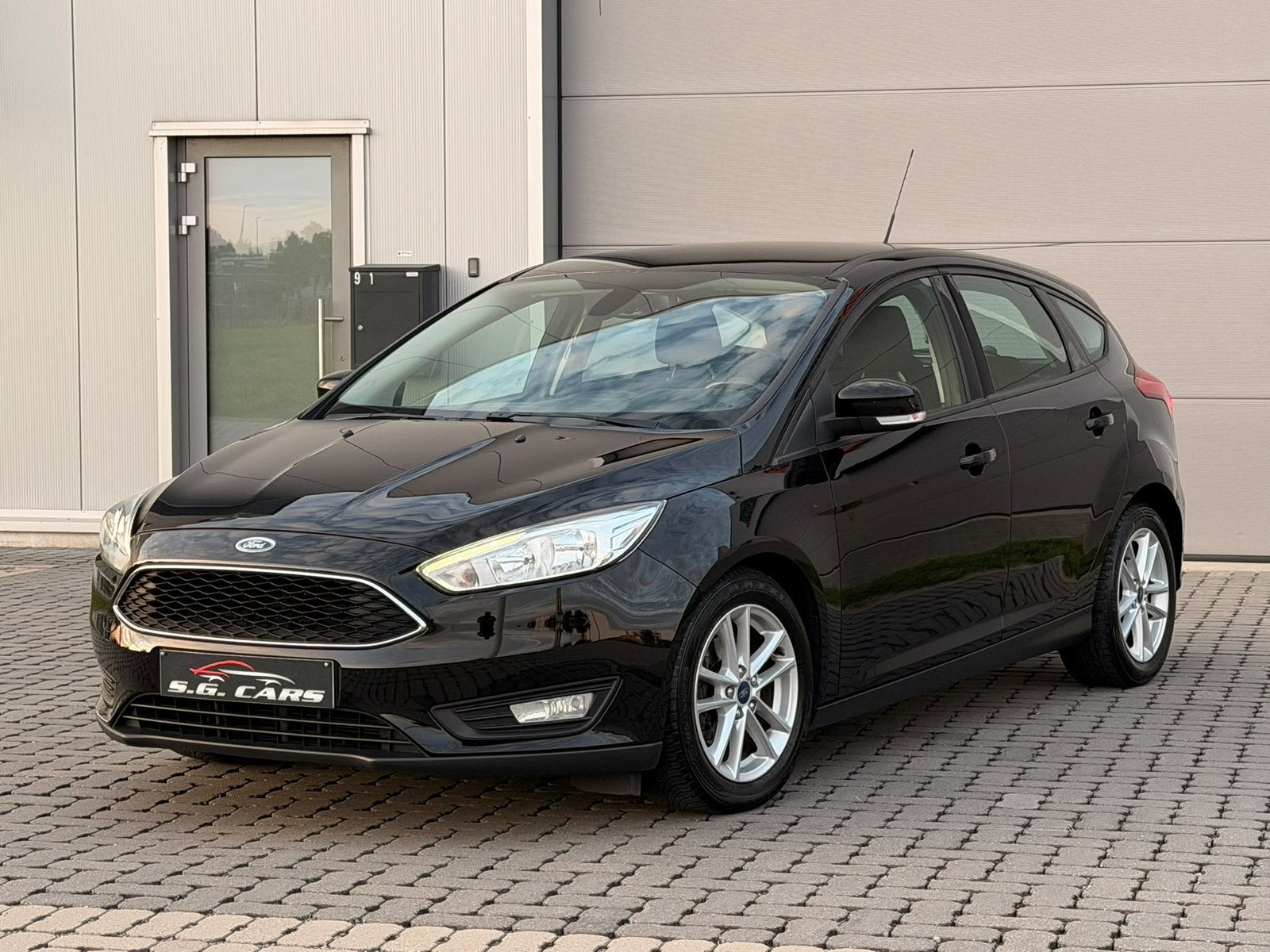 FORD FOCUS 2017 ESSENCE 1.0 153 000 KM EURO6B, Focus, Achat, Euro 6, Entreprise