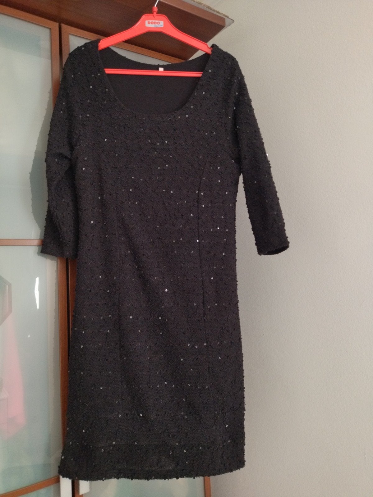 Robe de soirée noire sequins XL, Vêtements | Femmes, Taille 42/44 (L), Enlèvement ou Envoi, Comme neuf, Longueur genou