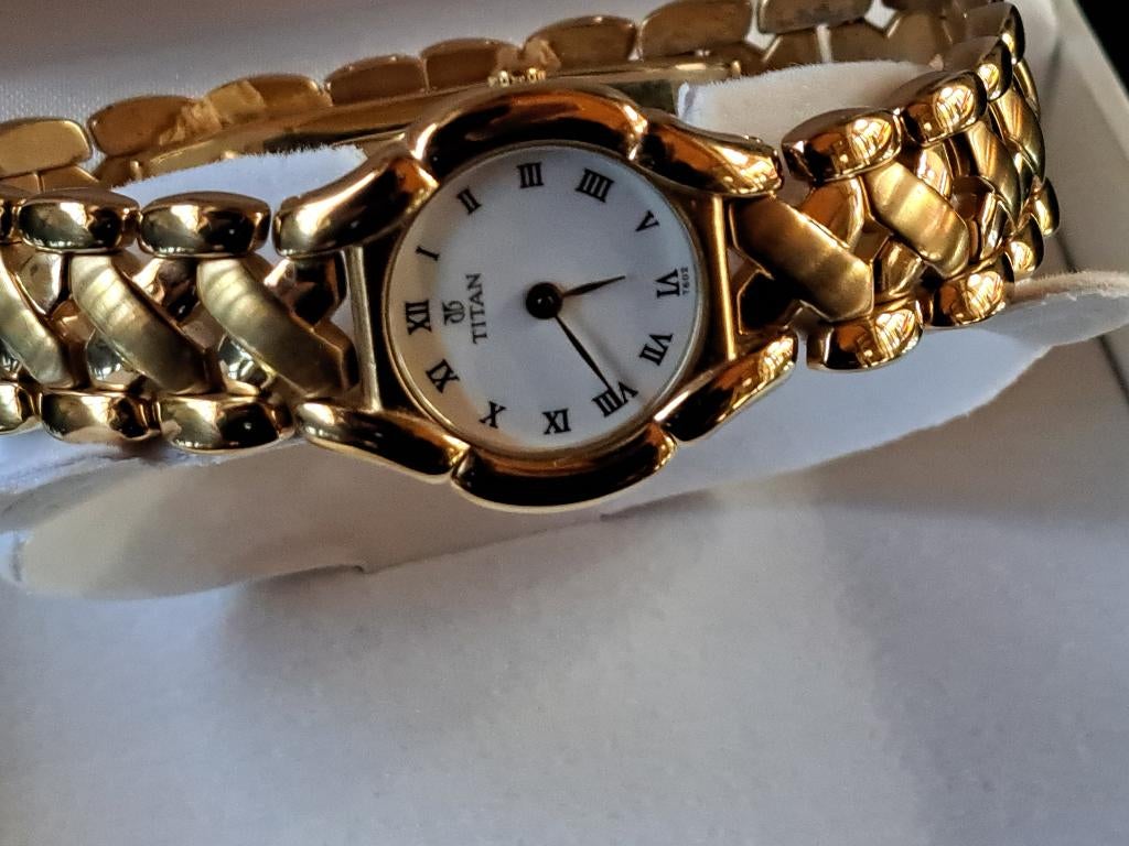 Titan horloge, nieuw nooit gedragen genummerd horloge, Ophalen of Verzenden, Nieuw