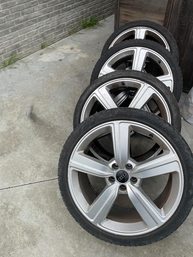 4 velgen + 4 banden te koop, Auto-onderdelen, Banden en Velgen, Ophalen, All Season, Band(en), Personenwagen