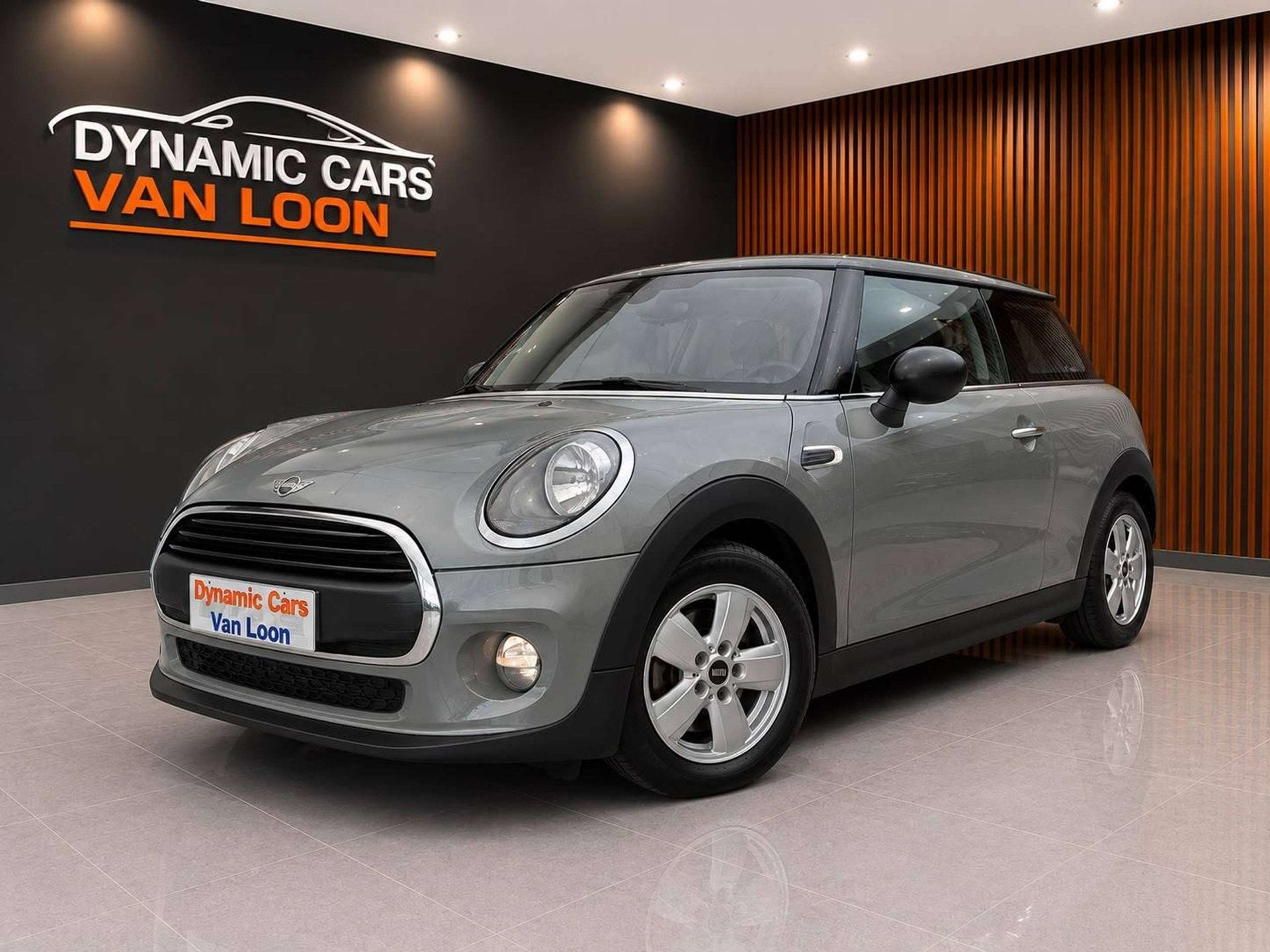 MINI One 1.5 136Pk Cruise Pdc Radio Dab Usb Bt CarPlay Multi, 100 kW, Argent ou Gris, Achat, Euro 6