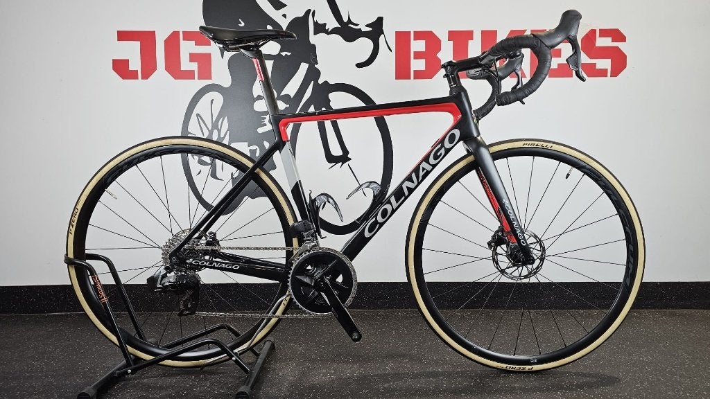 vélo de course Colnago V3 Disc Rival AXS (2023), Enlèvement, Comme neuf