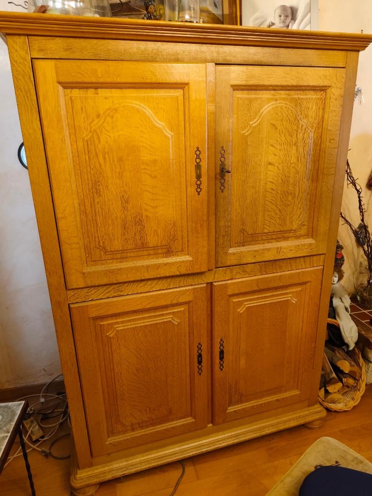 Salle à manger, Enlèvement, Utilisé