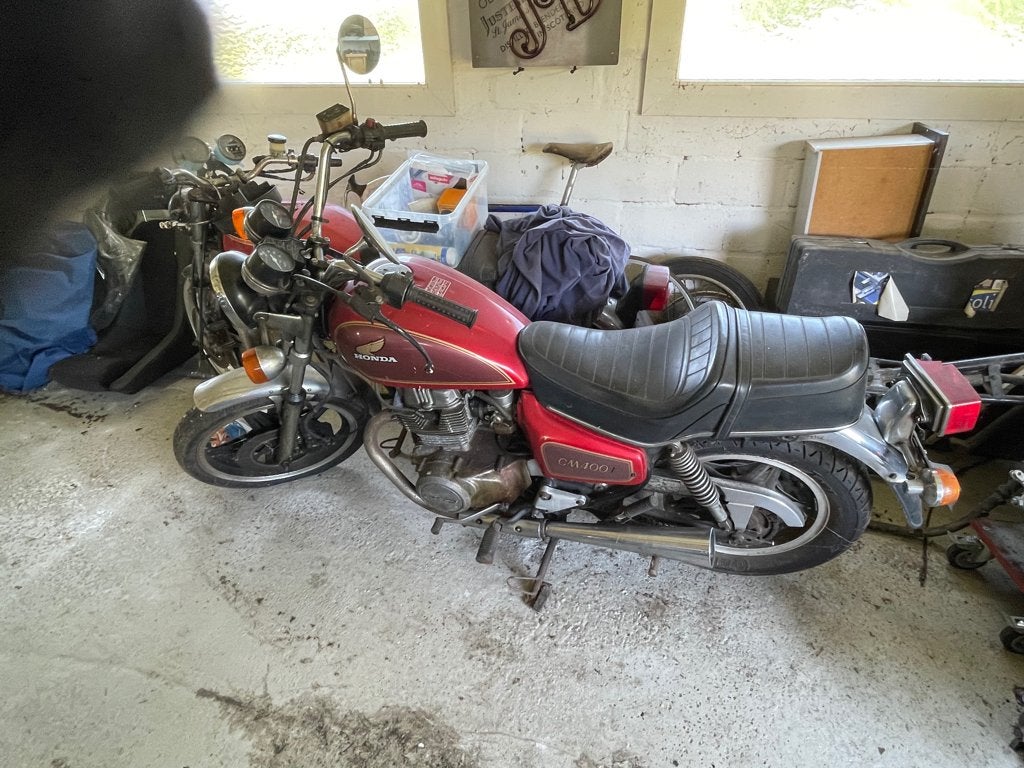 Hondamatic CB 400 A en Honda CM 400, Motoren, 2 cilinders, Gebruikt, Particulier, Toermotor