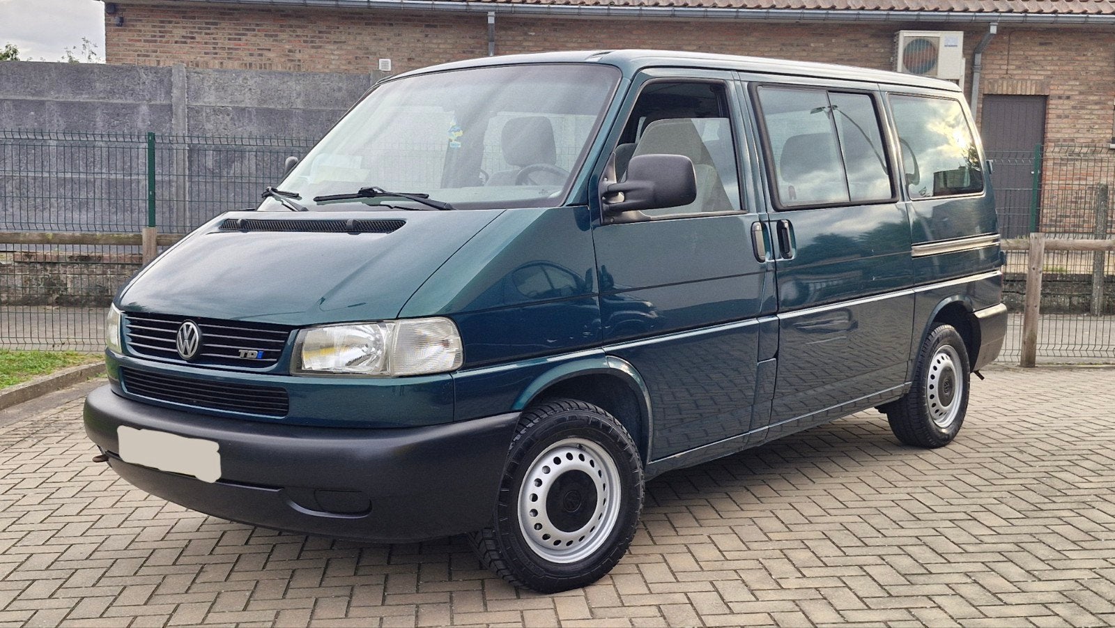 Volkswagen Transporter T4 2.5 Tdi 8-zits airco, Auto's, Dealer onderhouden, 65 kW, Grijs, Particulier