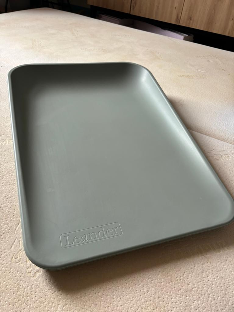 Leander Matty verzorgingskussen Sage Green, Ophalen, Zo goed als nieuw
