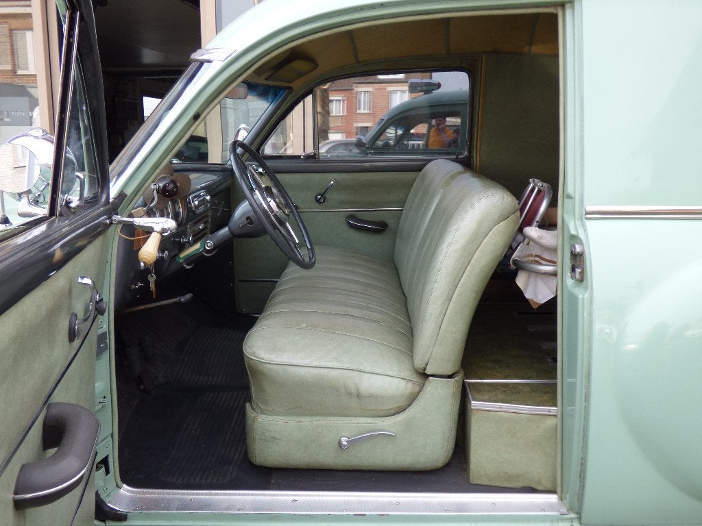 Packard Lady Henney ambulance, foto 7