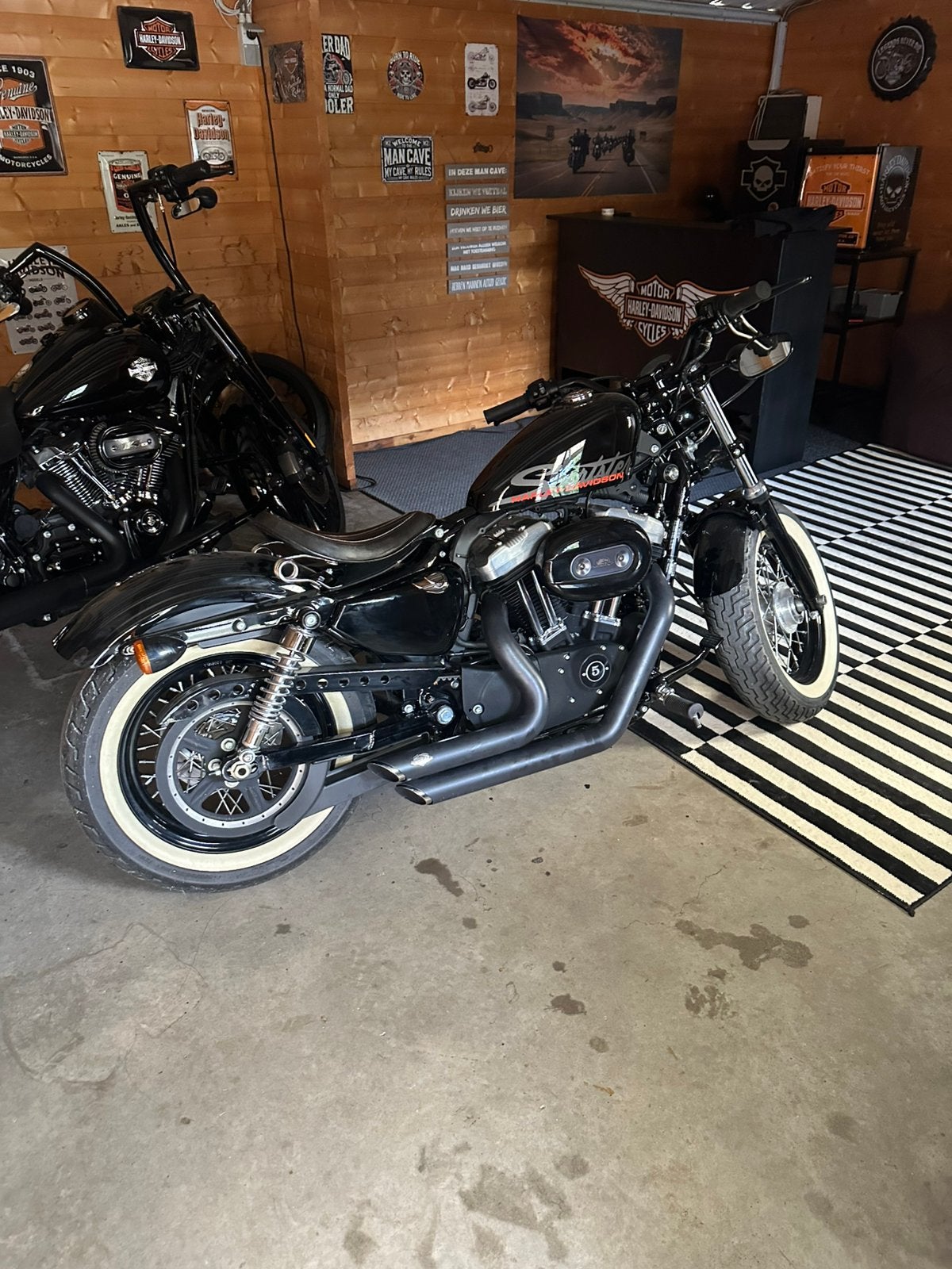 Zadel forty eight, Motoren, Ophalen