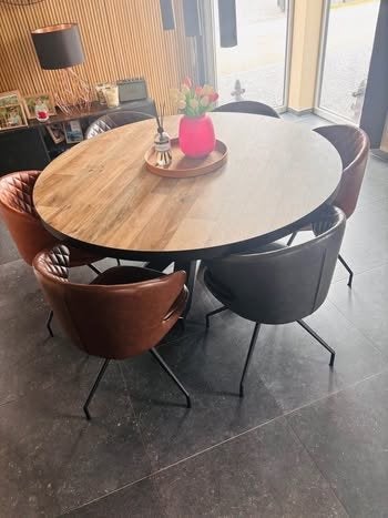 Salle à manger, Enlèvement