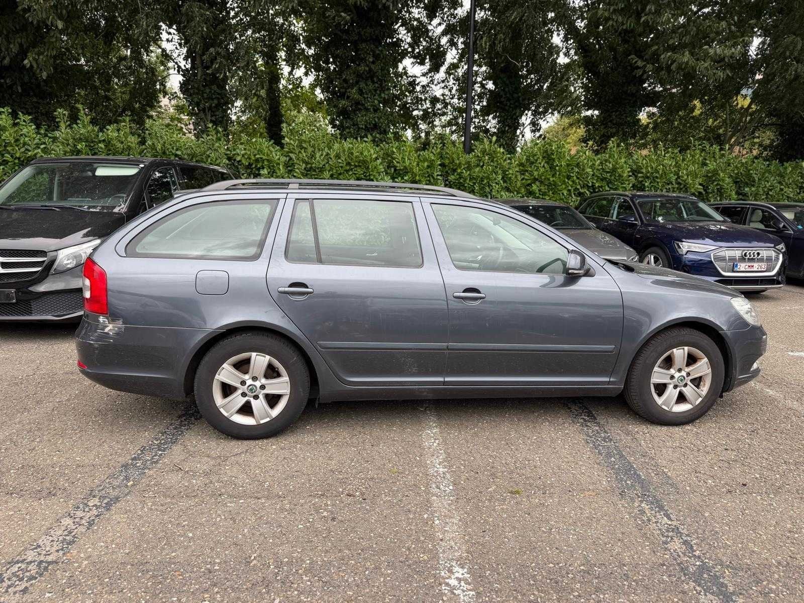 2010 Skoda octavia Combi 1Z - Stationwagen, Auto's, Euro 5, Gebruikt, Bedrijf, Diesel