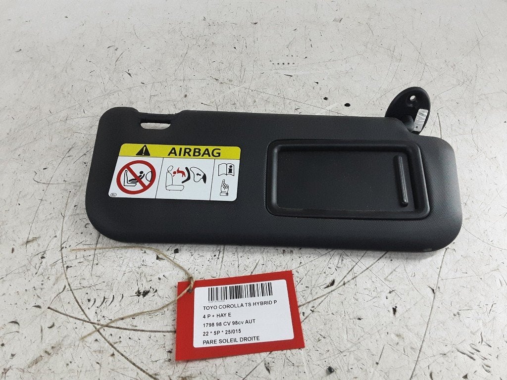 ZONNEKLEP RECHTS Toyota Corolla (E21) (01-2019/-), Gebruikt, Mevr. I. Hauben, Toyota, Rue de l'Espoir 34 34
4030  GRIVEGNÉE, BE