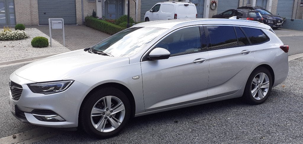 Opel insignia sport gran tourer, Autos, Cuir, Argent ou Gris, Achat, Euro 6
