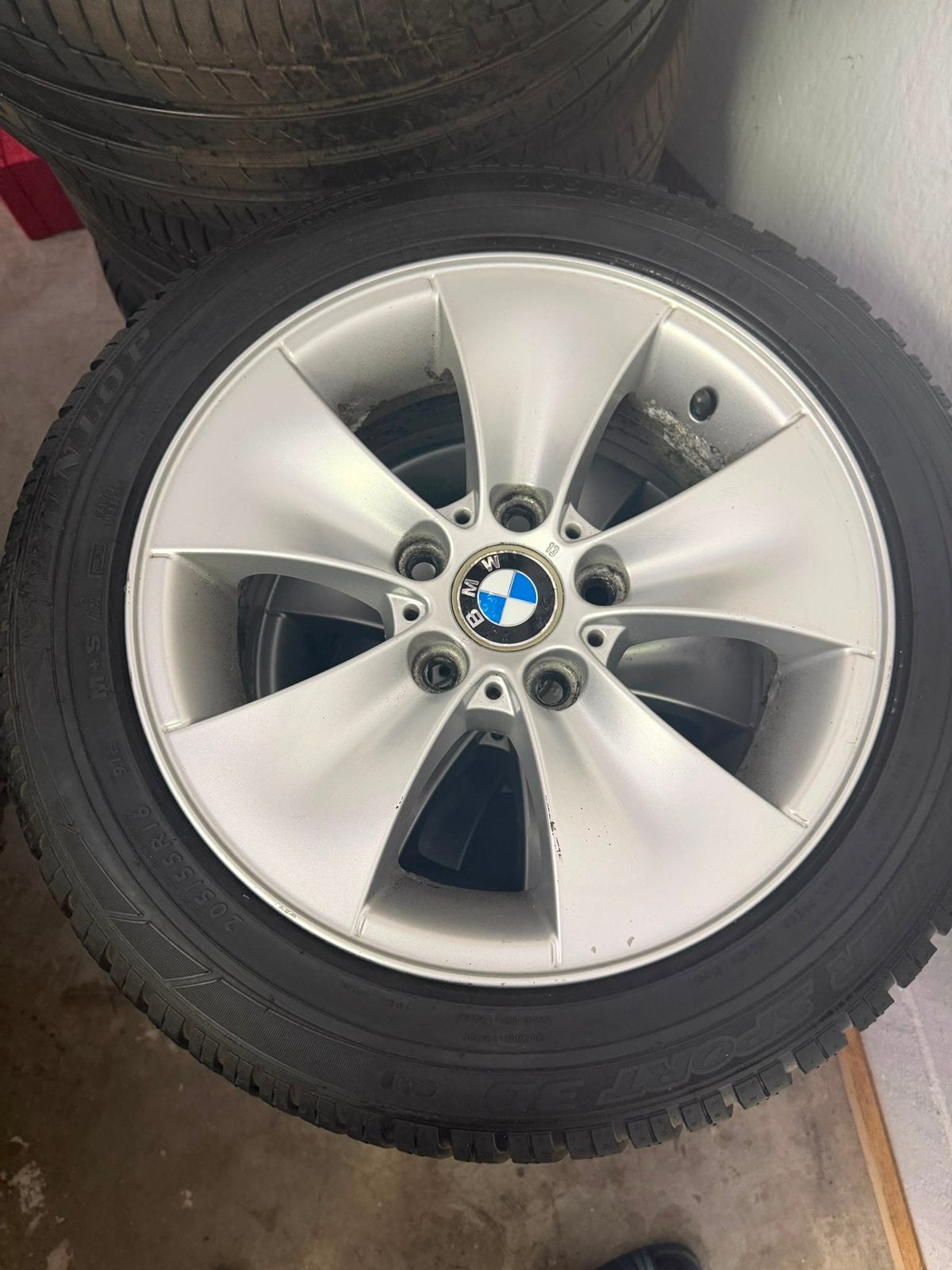 Jante bmw, Enlèvement