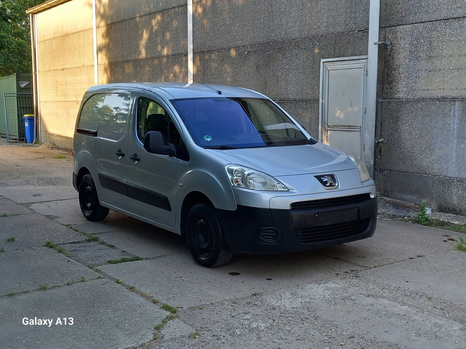 Peugeot Partner 1.6 HDI 3Zits Airco Dealer Onderhouden 126*5, Auto's, Bestelwagens en Lichte vracht, Citroën, Particulier, Dealer onderhouden
