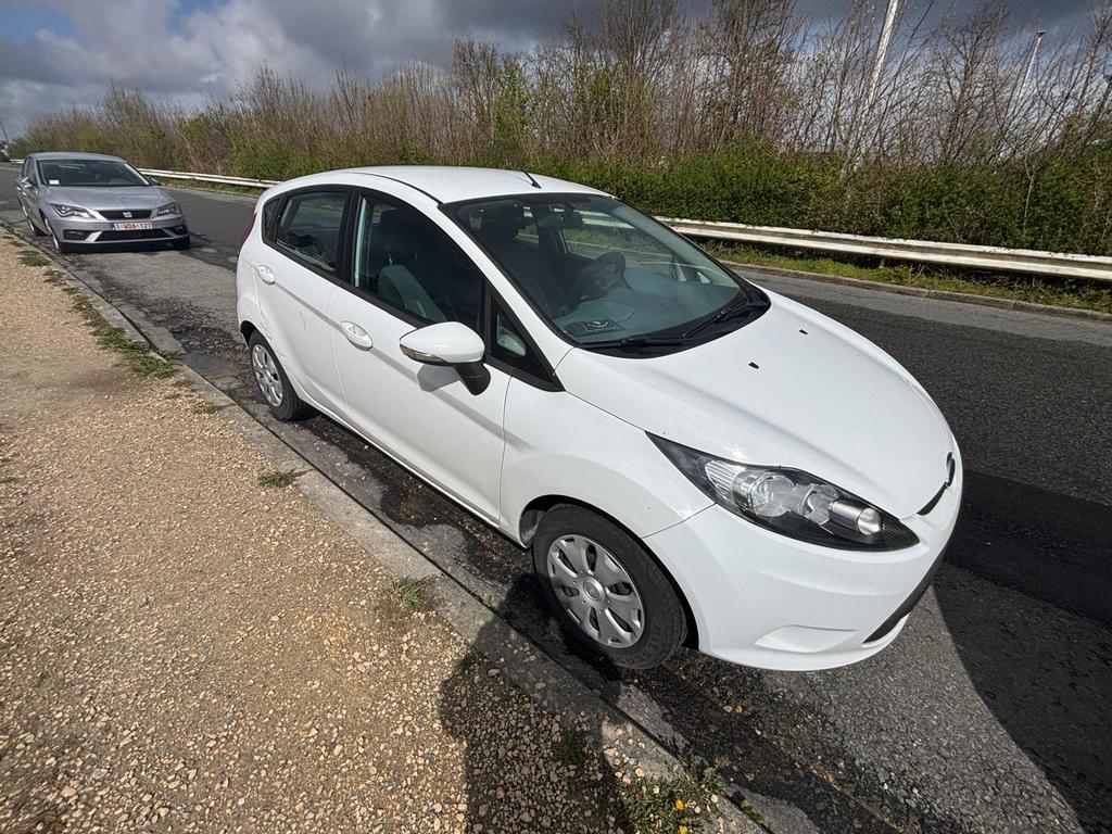 Ford fiesta, Auto's, Stof, Zwart, Wit, 5 deurs
