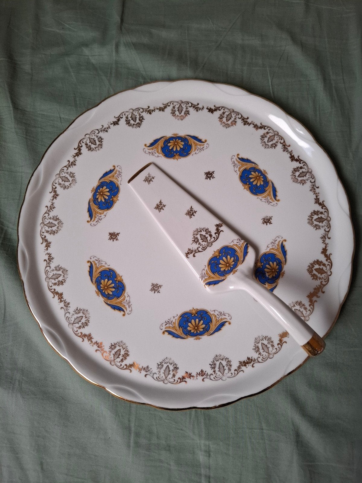 Porseleinen taartschaal met taartschep, Enlèvement, Comme neuf, Rond, Autres types