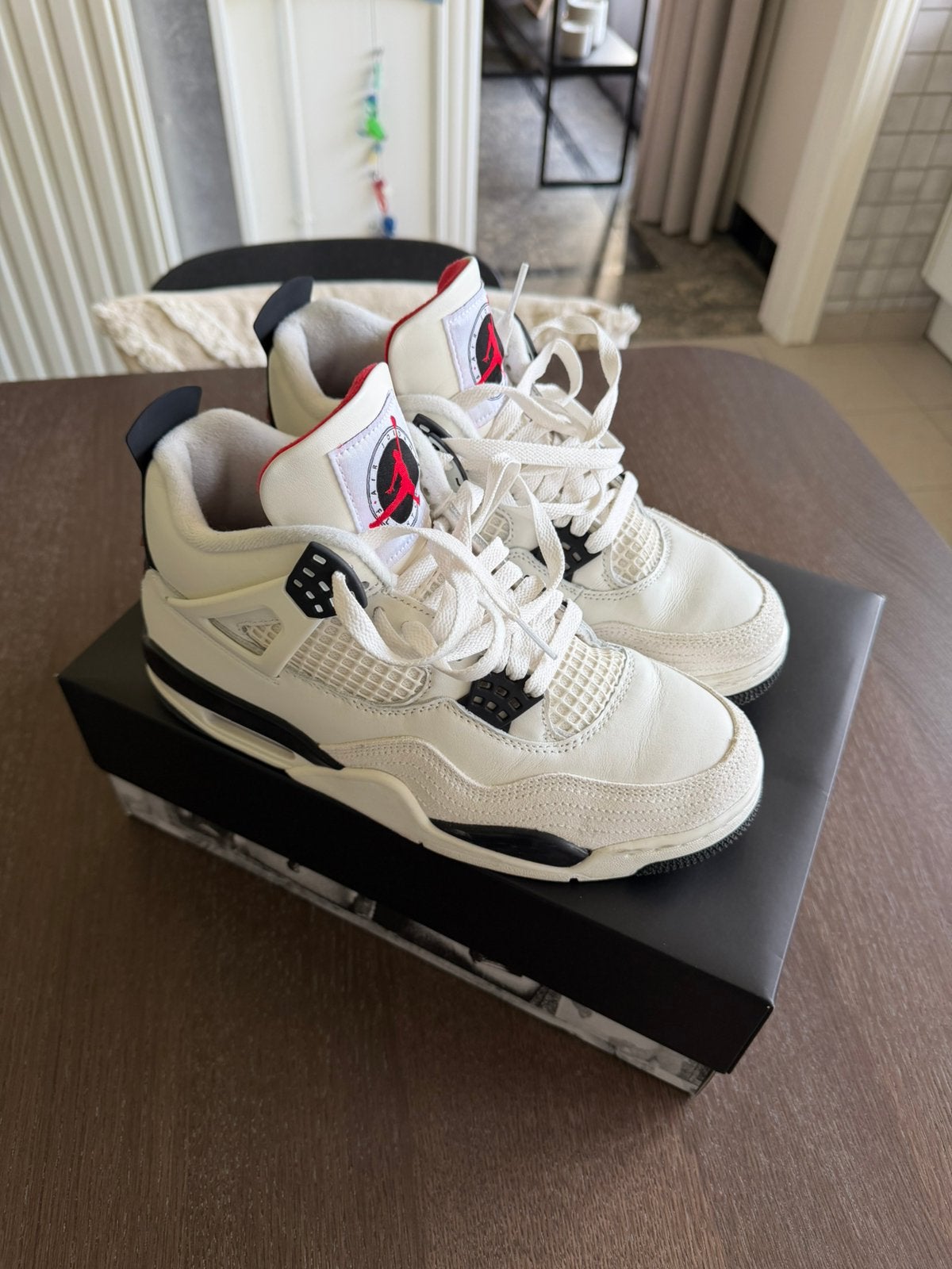 Nike Air Jordan 4 Retro ‘Flight Club’ maat 41, Kleding | Heren, Ophalen, Zo goed als nieuw