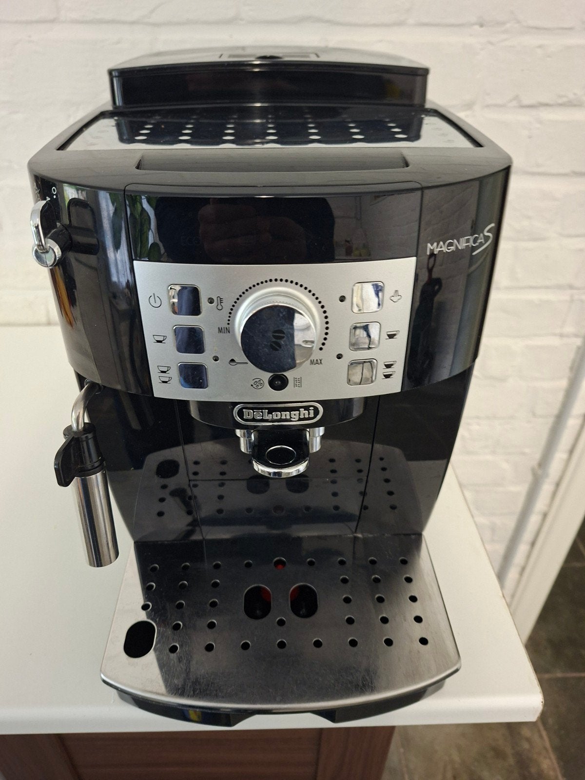 machine à café delonghi, Electroménager, Machine à espresso, Réservoir d'eau amovible, Enlèvement ou Envoi, Café en grains