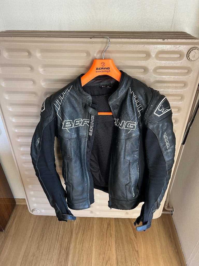 Veste moto Bering en cuir – Taille XL, Motos, Seconde main, Enlèvement ou Envoi, Bering, Pantalon | cuir