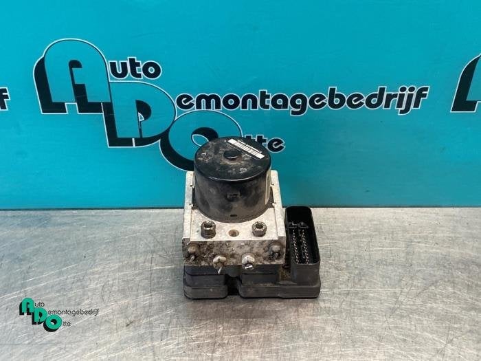 ABS Pomp van een Renault Twingo (Twingo 07-), Gebruikt, -, Renault, -