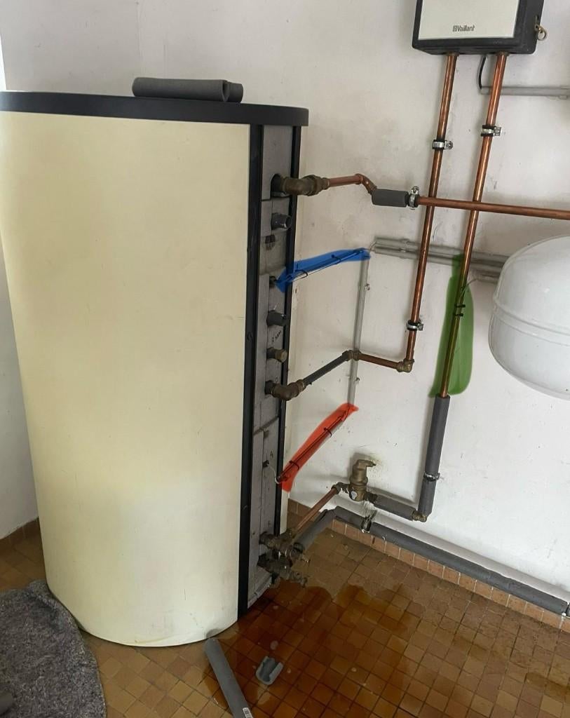 Vaillant zonneboiler/zonnecollectoren/buffervat compleet, Doe-het-zelf en Bouw, Ophalen, Gebruikt, 100 liter of meer, Boiler
