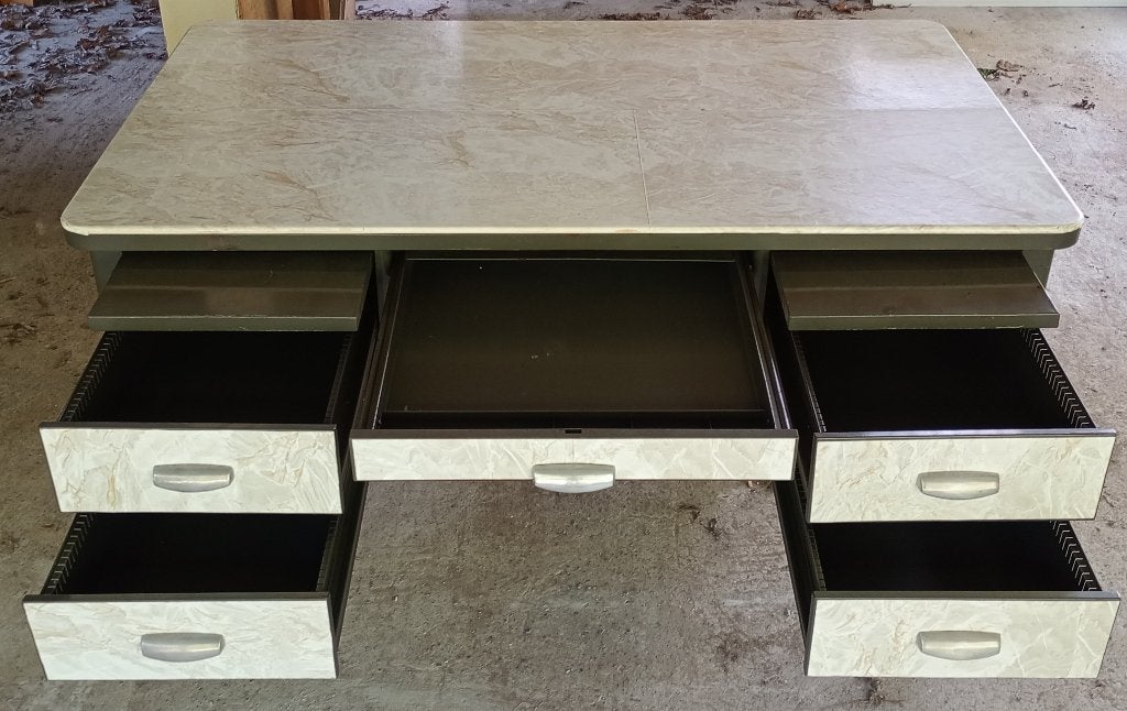 Vintage metalen bureau in zeer goede staat + bureaustoel, Ophalen, Overige typen, Groen, Gebruikt