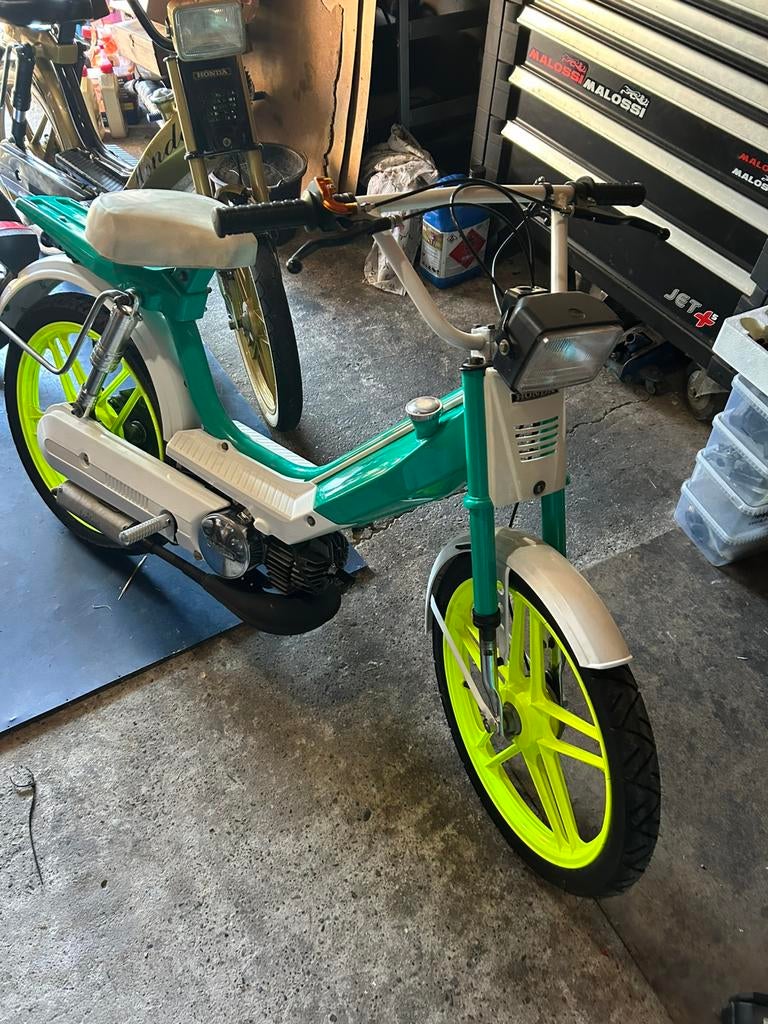 Honda camino b klasse, Ophalen, Zo goed als nieuw