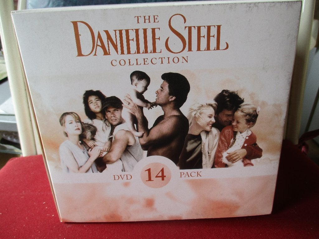 14 dvd romantische films van danielle steel in box, Alle leeftijden, Ophalen, Zo goed als nieuw, Romantiek