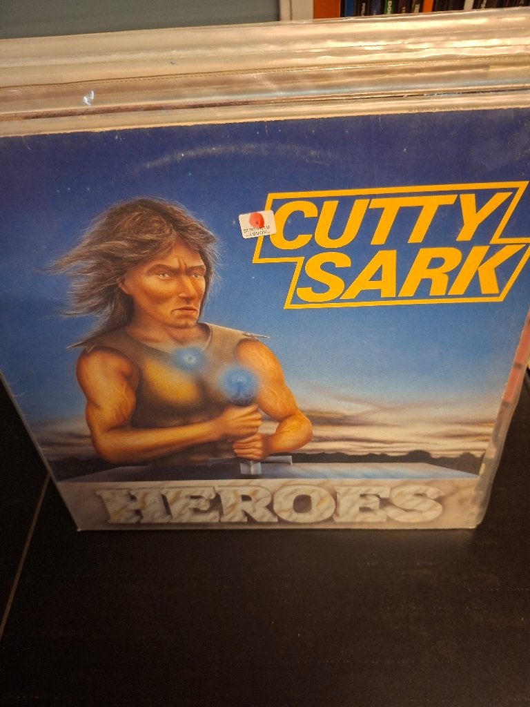lp - cutty sark - heroes - vak 6, Heavy metal, Enlèvement ou Envoi, Utilisé, Housse de protection extérieure