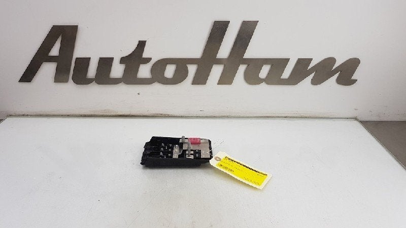 BOITIER FUSIBLES Mini Mini (F56) (01-2013/10-2017), Petuelring 130
80809  München, DE, Mini, Utilisé, Minikundenbetreuung@mini.de