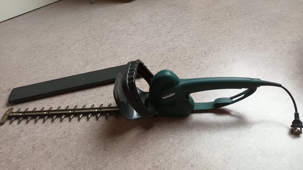 Taille-haie  METABO, Enlèvement, Utilisé, Électrique, Metabo