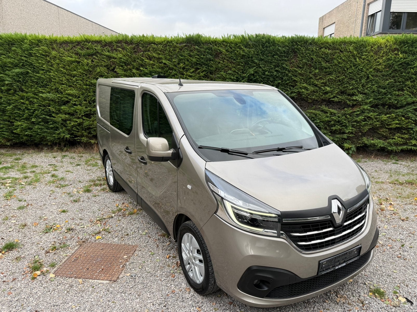 Renault Trafic 2.0 bleu DCI Automatic, Autos, Camionnettes & Utilitaires, Cuir, Achat, 6 portes, Euro 6