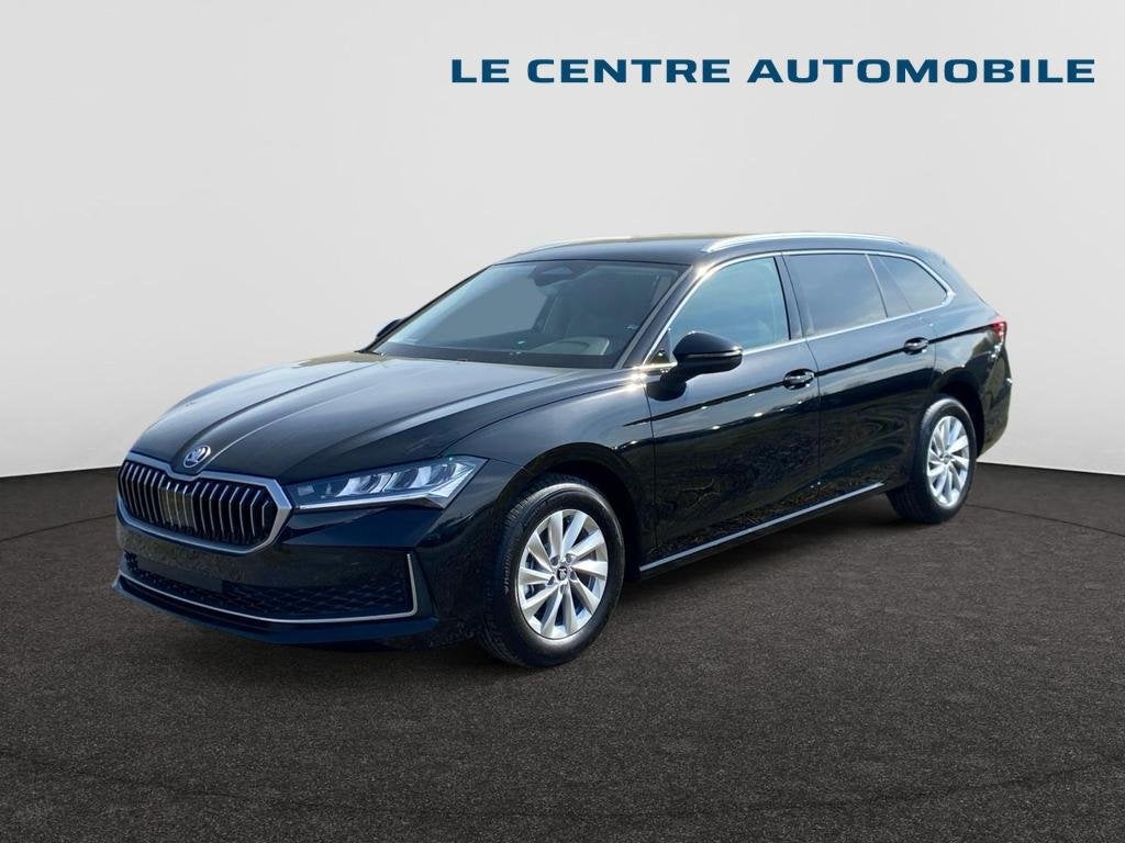 Skoda Superb Combi Superb Combi 1.5 TSI ACT MHEV Family DSG, Auto's, Skoda, Zwart, Break, Superb, Navigatiesysteem