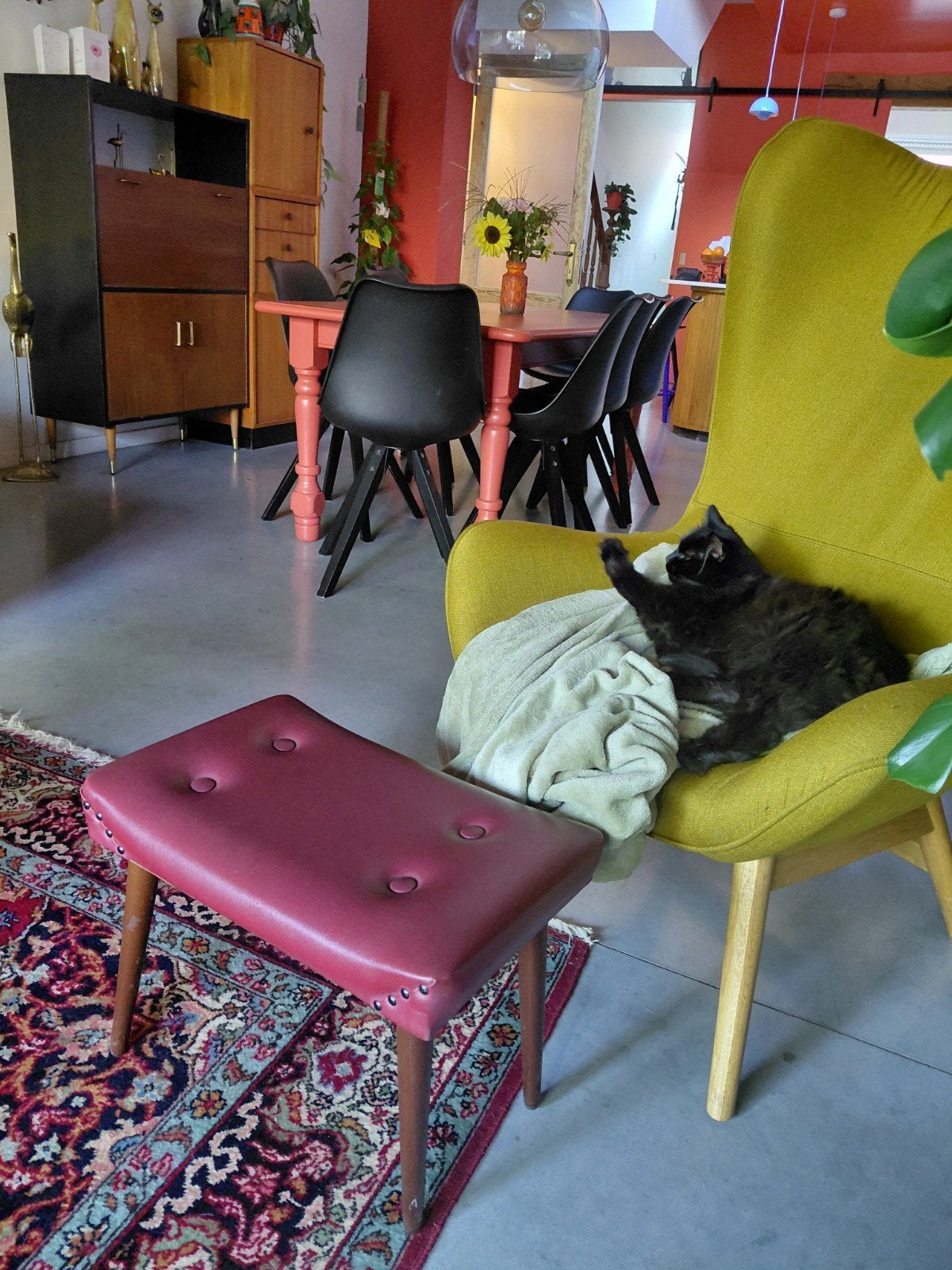vintage voetenbankje in kunstleder, Huis en Inrichting, Ophalen