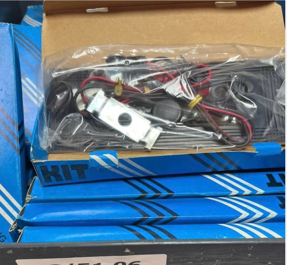Blaupunkt en grundige radio kit, Enlèvement ou Envoi, Neuf